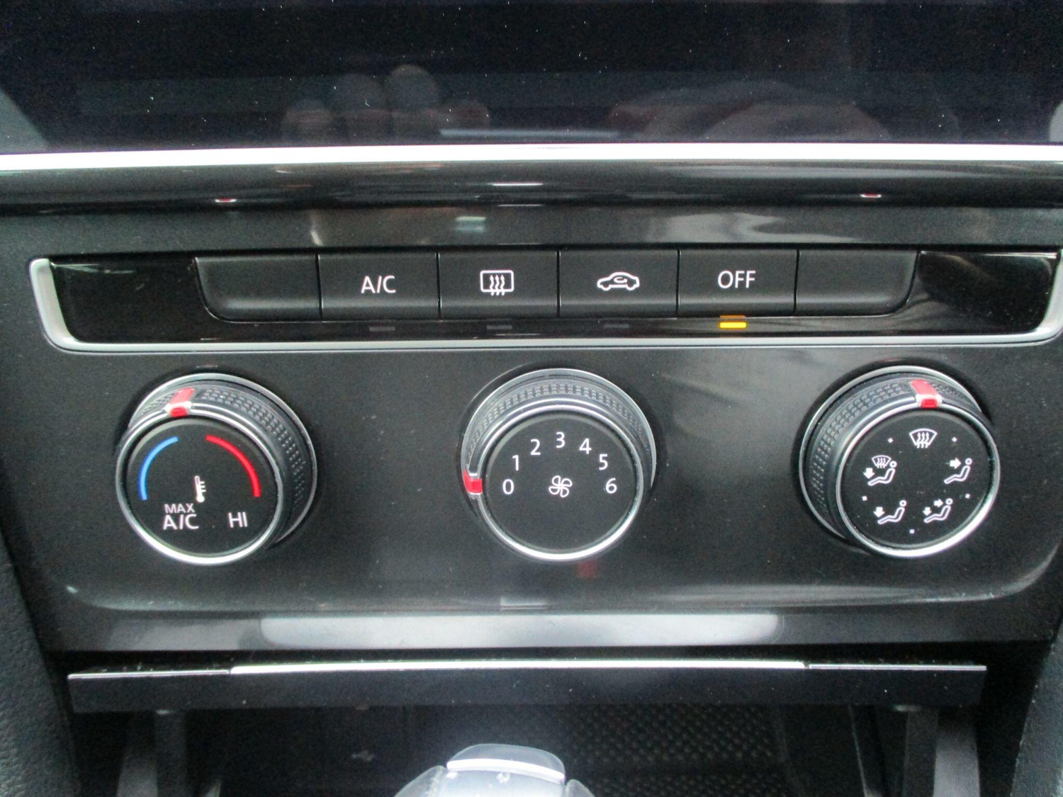 Used Volkswagen Golf 2019 for sale - 76952491: Photo 23