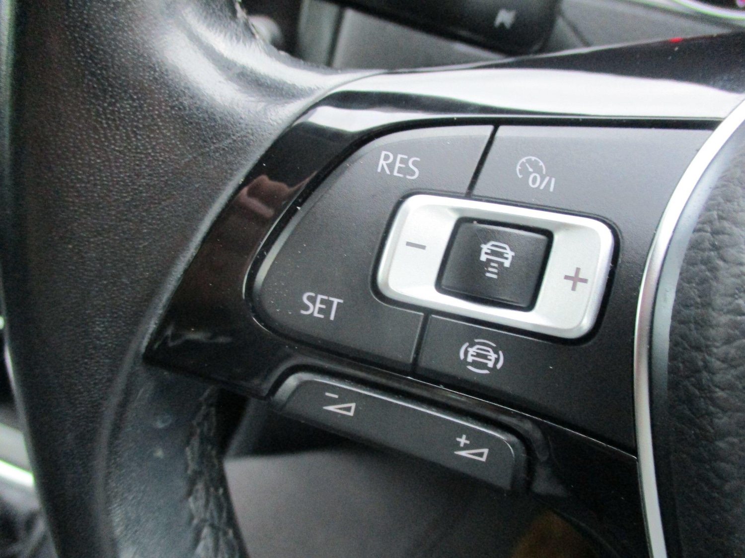 Used Volkswagen Golf 2019 for sale - 76952491: Photo 27