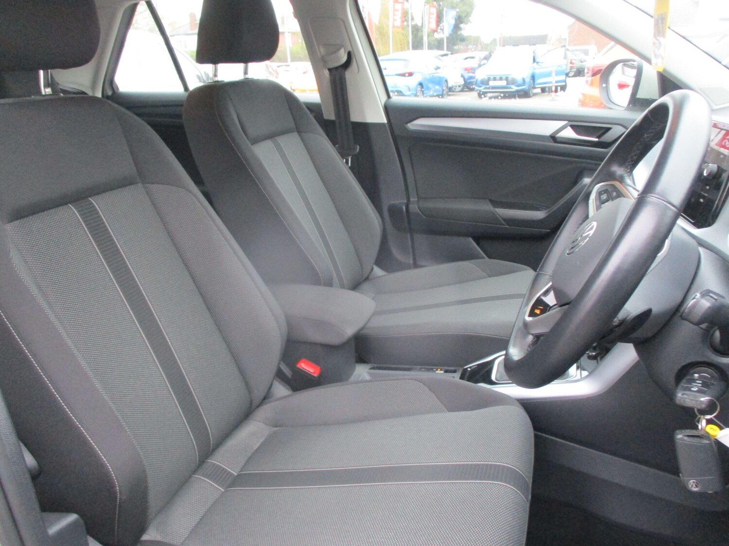 Used Volkswagen T-Roc 2023 for sale - 77723753: Photo 10