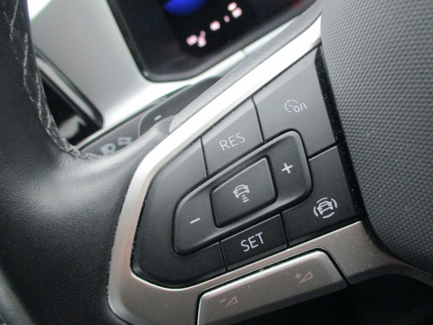 Used Volkswagen T-Roc 2023 for sale - 77723753: Photo 18