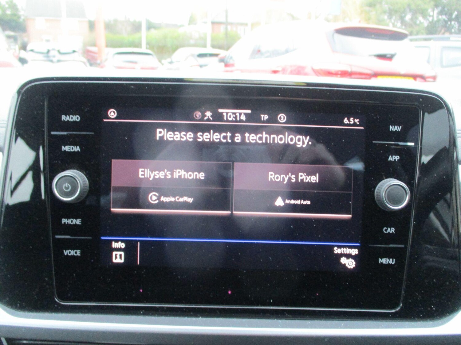 Used Volkswagen T-Roc 2023 for sale - 77723753: Photo 32