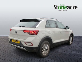 Used Volkswagen T-Roc 2023 for sale - 77723753: Photo