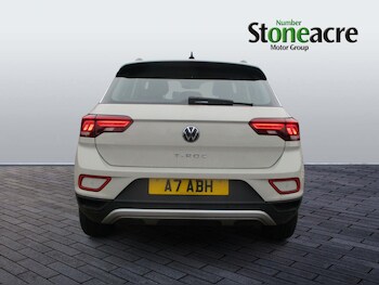Used Volkswagen T-Roc 2023 for sale - 77723753: Photo