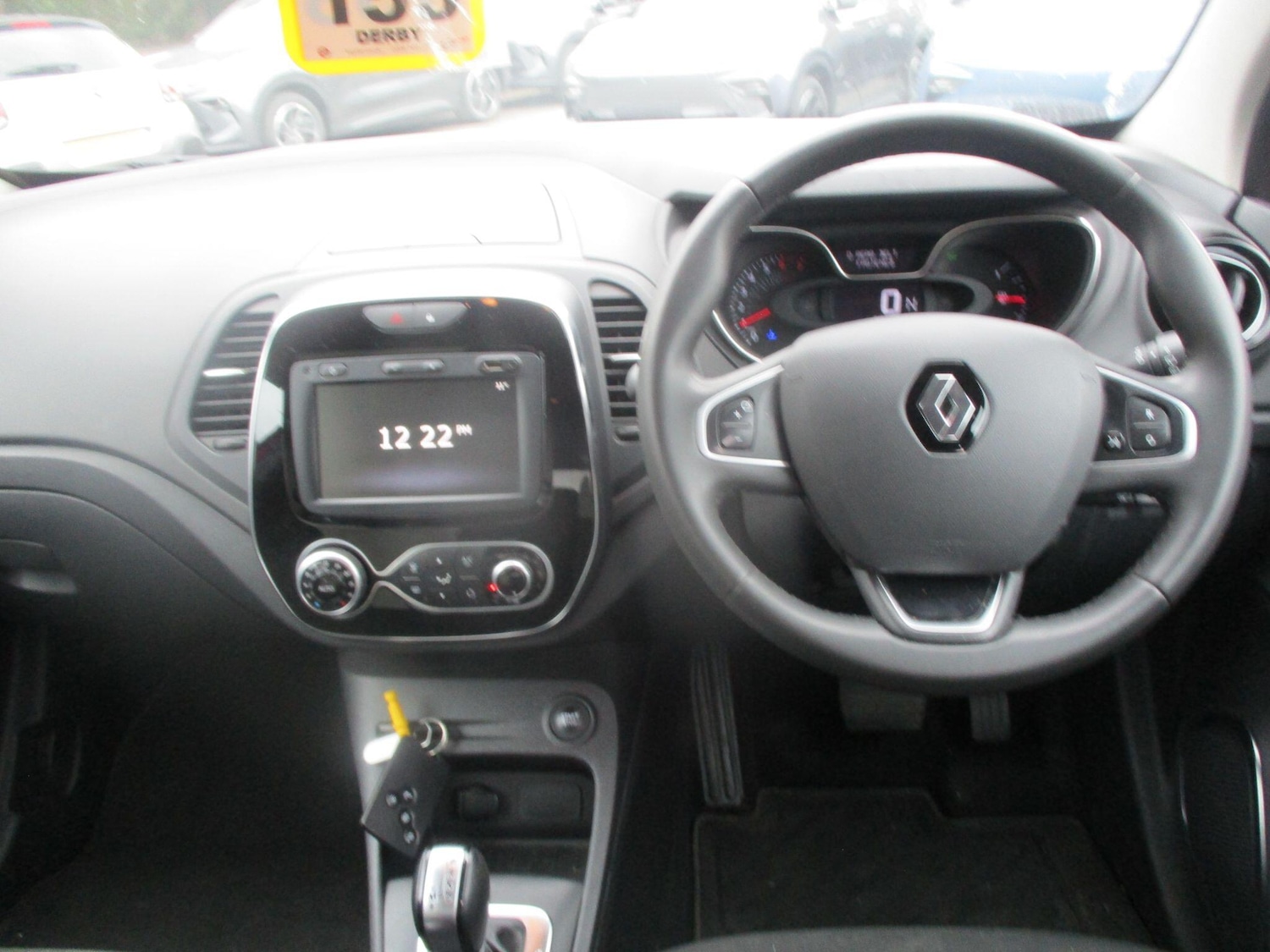 Used Renault Captur for sale - 77852735: Photo 12