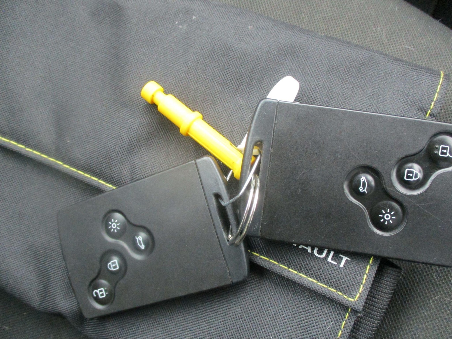 Used Renault Captur for sale - 77852735: Photo 22