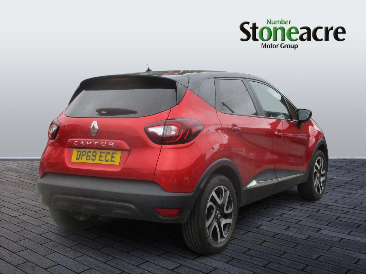 Used Renault Captur for sale - 77852735: Photo 3
