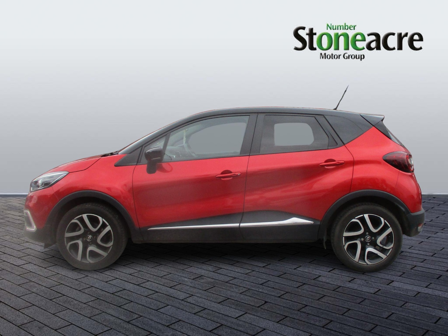 Used Renault Captur for sale - 77852735: Photo 6