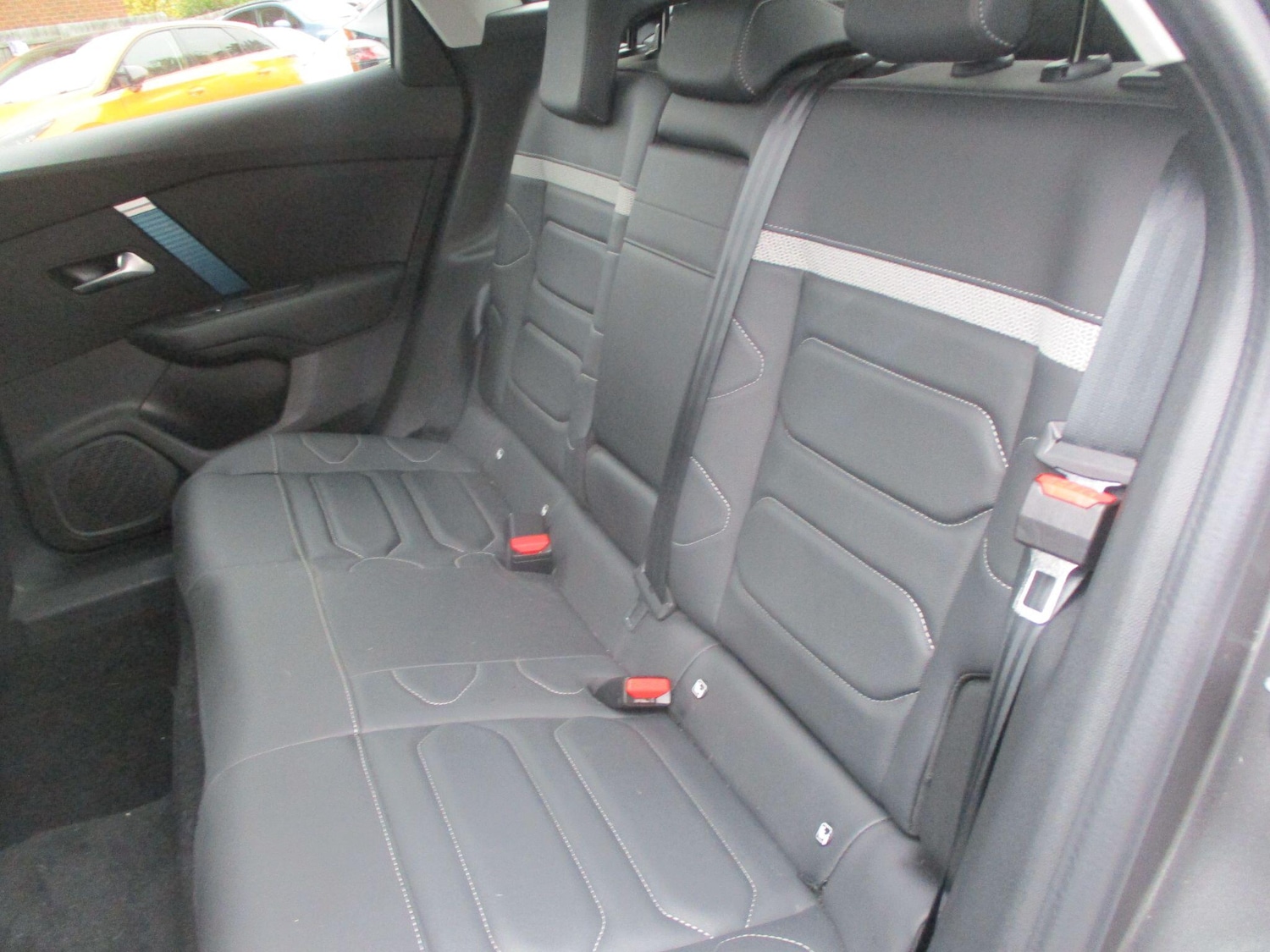 Used Citroen e-C4 2024 for sale - 76318019: Photo 10