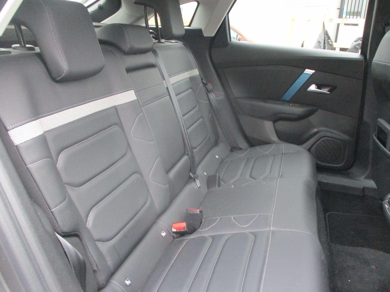 Used Citroen e-C4 2024 for sale - 76318019: Photo 11