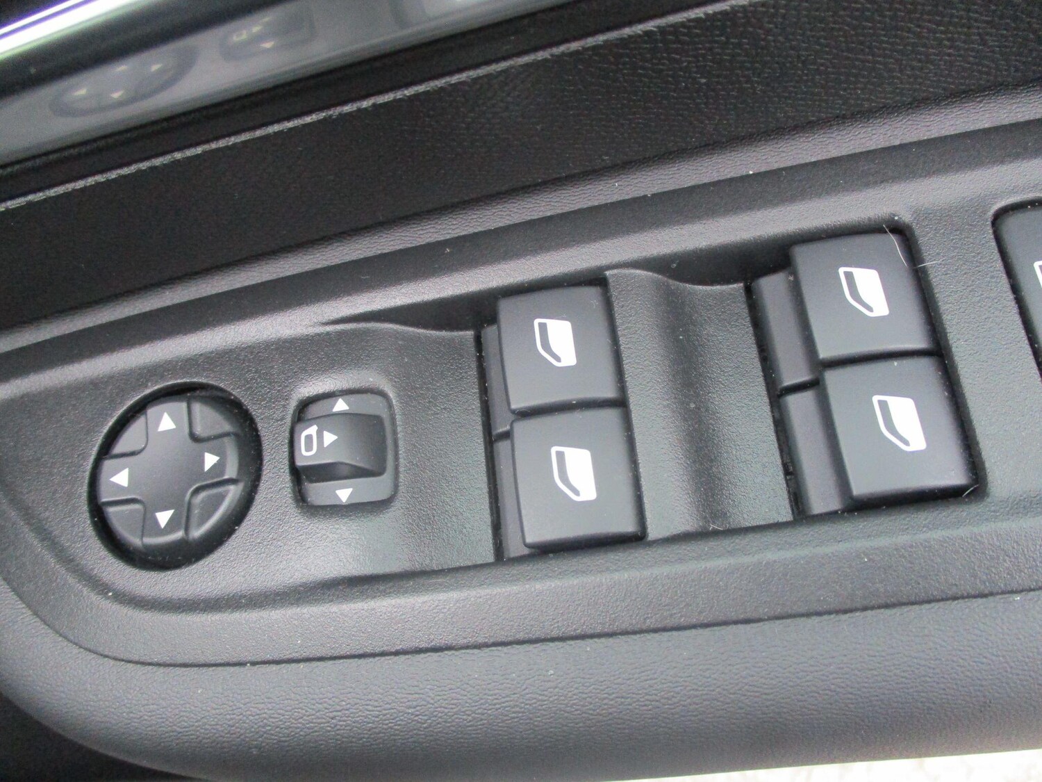 Used Citroen e-C4 2024 for sale - 76318019: Photo 14