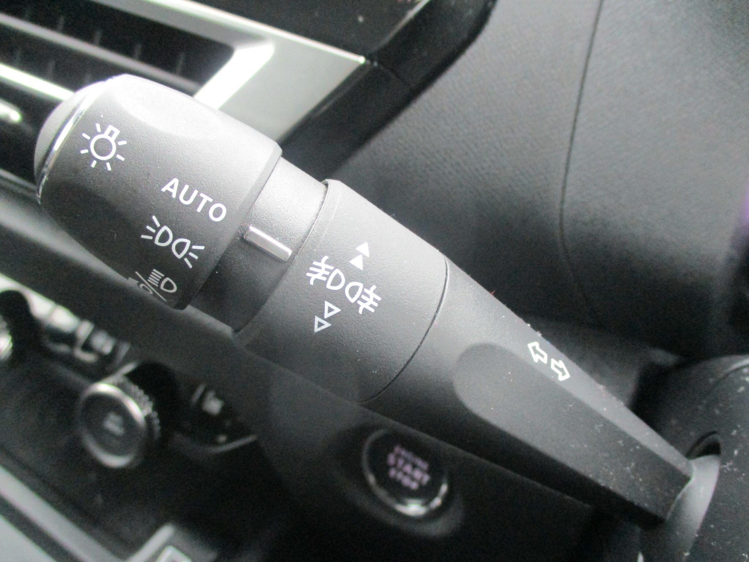 Used Citroen e-C4 2024 for sale - 76318019: Photo 17