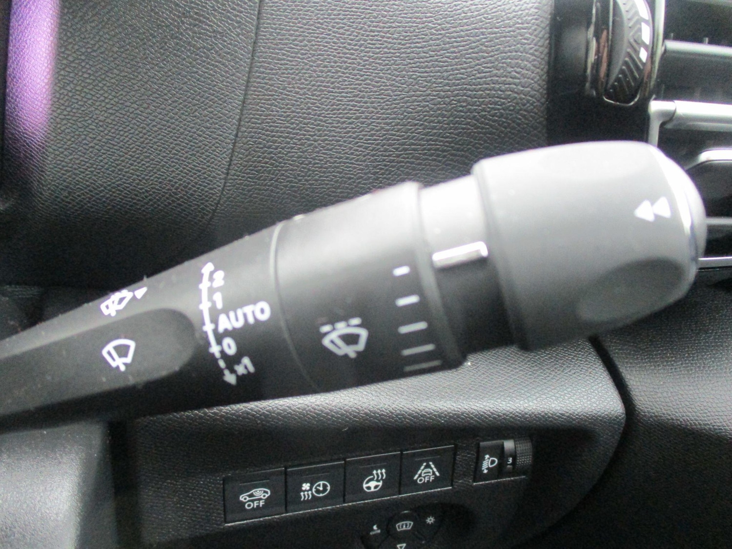 Used Citroen e-C4 2024 for sale - 76318019: Photo 18