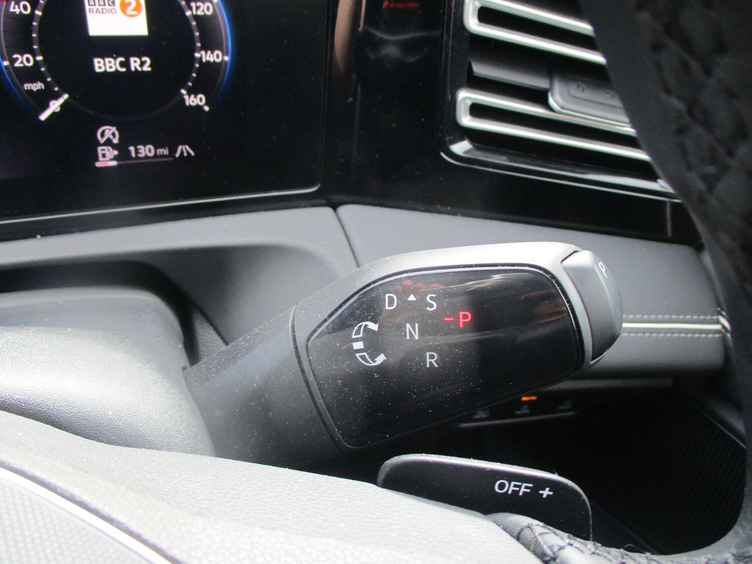 Used Volkswagen Tiguan for sale - 77909130: Photo 14