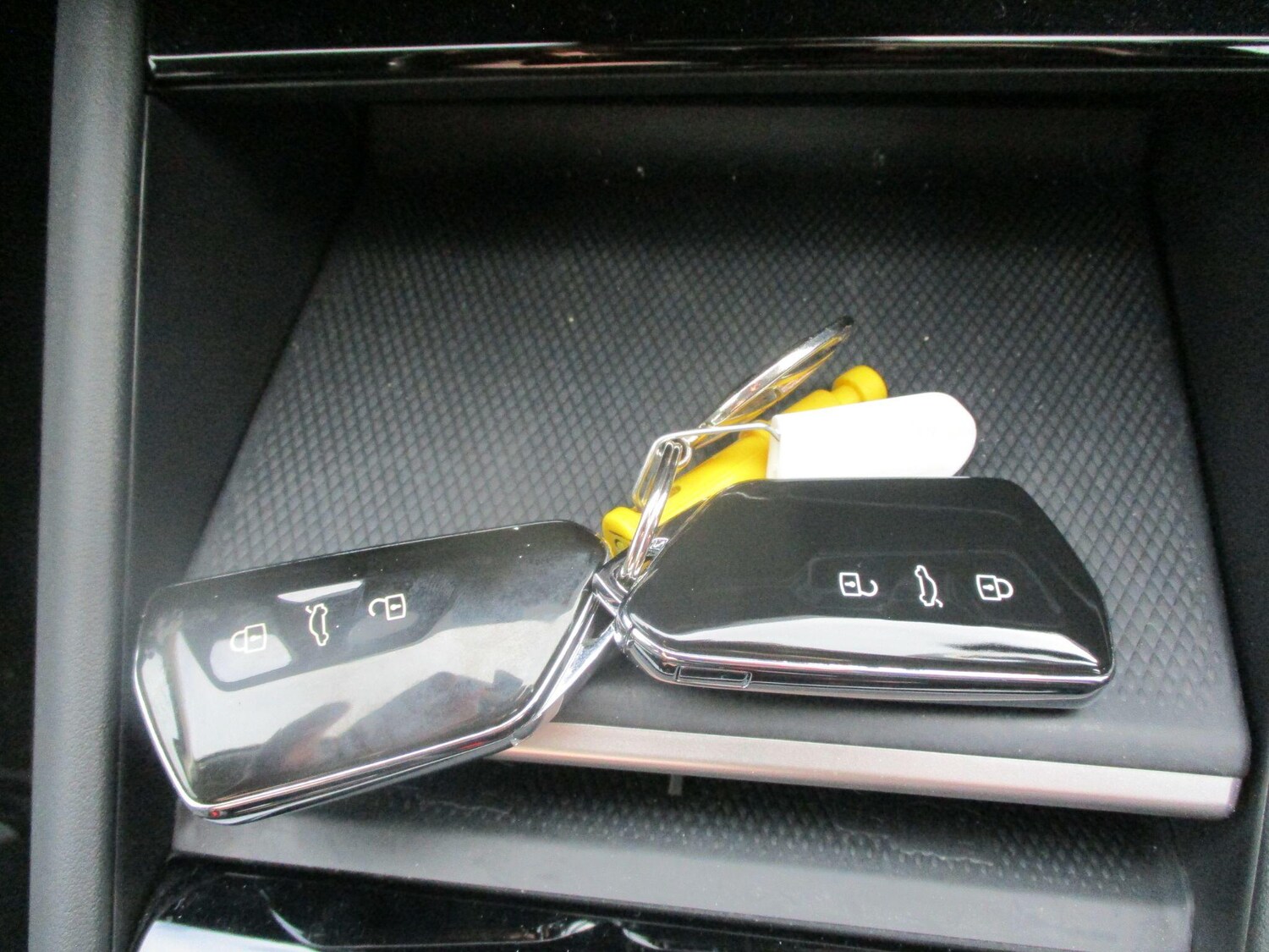 Used Volkswagen Tiguan for sale - 77909130: Photo 19