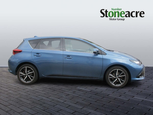 Used Toyota Auris 2018 for sale - 76024634: Photo 2