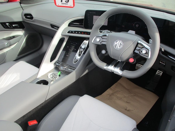 Used MG Cyberster 2025 for sale - 76189823: Photo 10