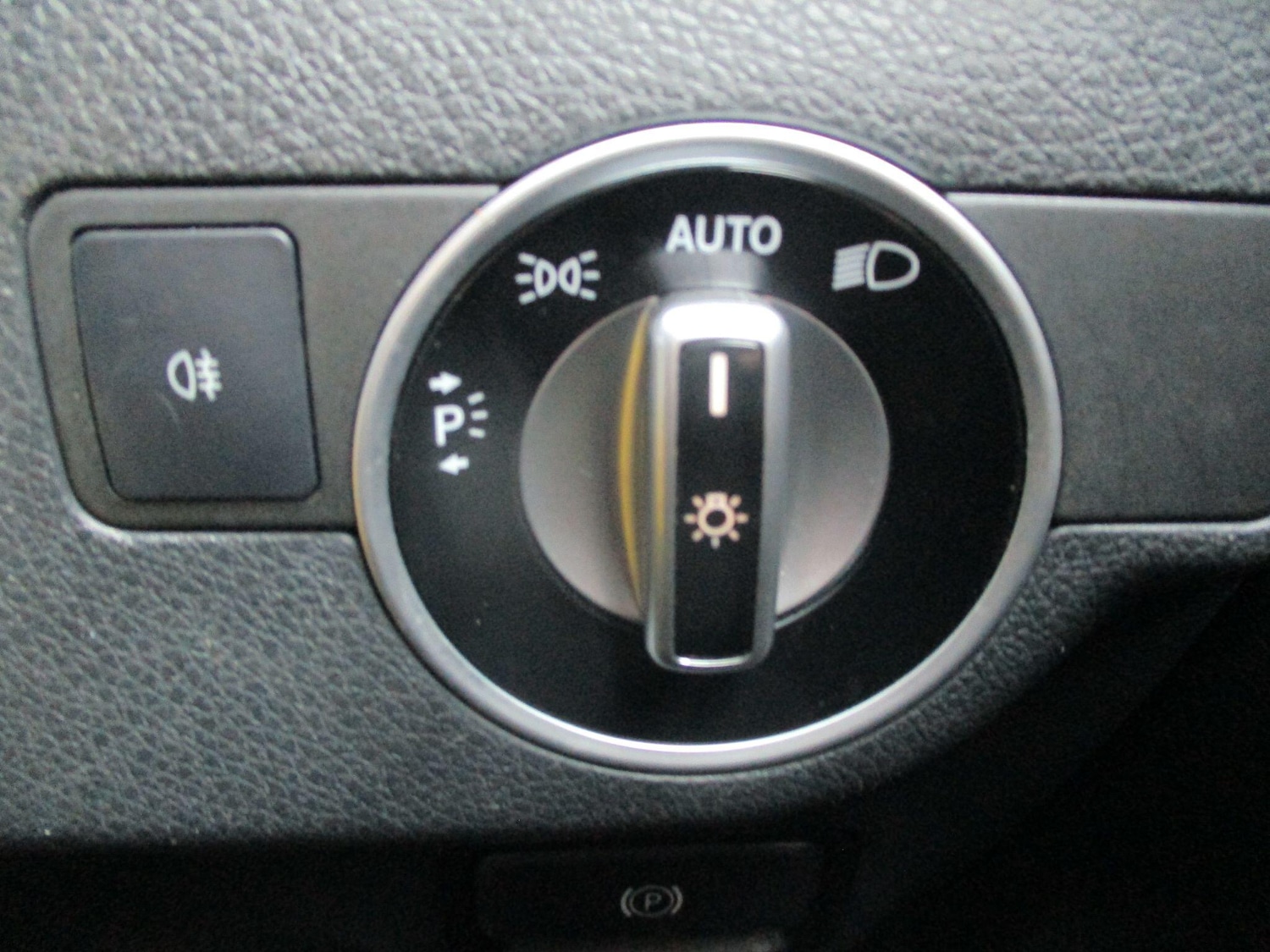 Used Mercedes-Benz A-Class 2016 for sale - 77119560: Photo 23