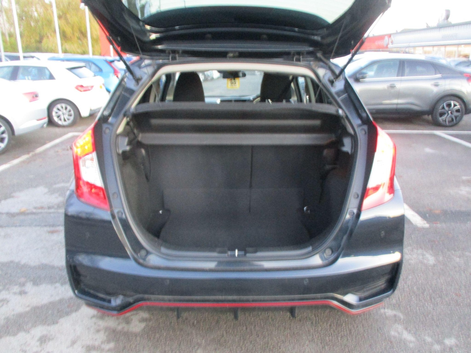 Used Honda Jazz 2019 for sale - 76964903: Photo 31