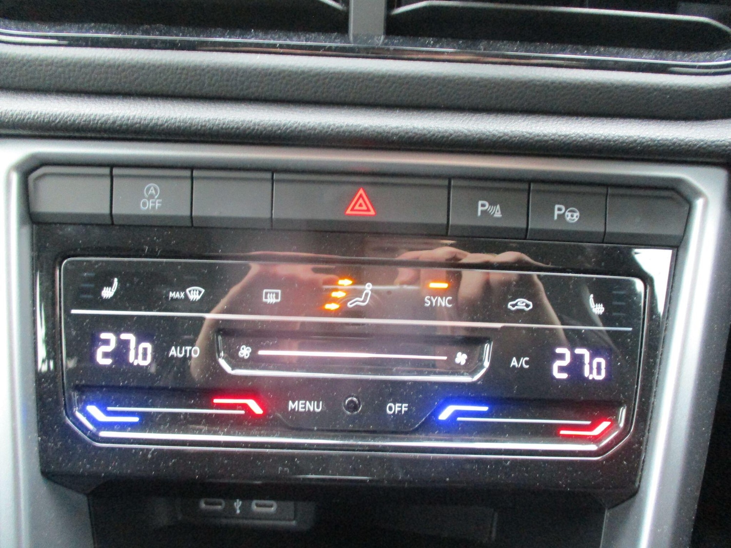 Used Volkswagen T-Roc 2023 for sale - 77565004: Photo 26