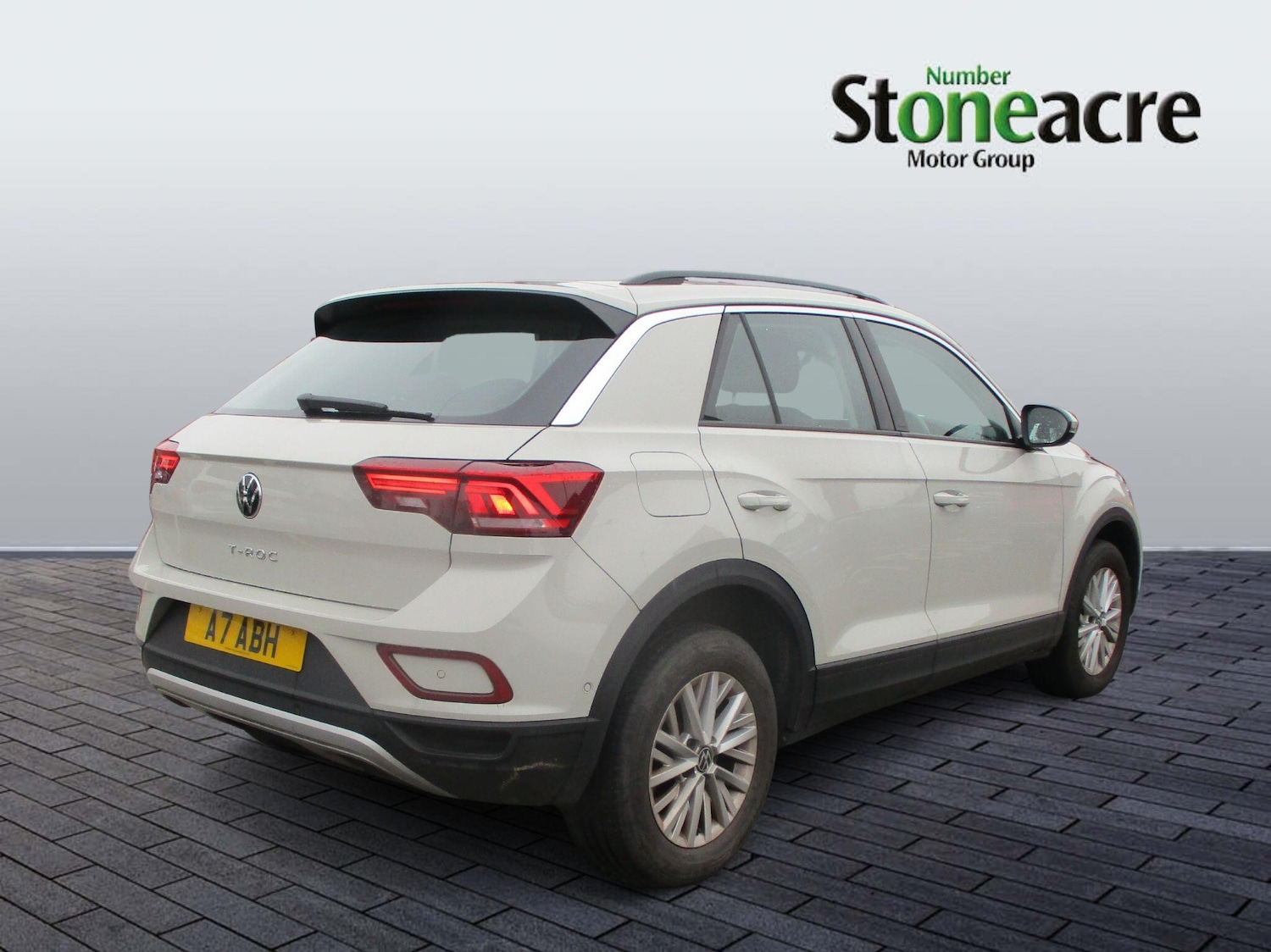 Used Volkswagen T-Roc 2023 for sale - 77565004: Photo 3