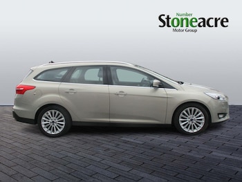 Used Ford Focus 2015 for sale - 78492507: Photo