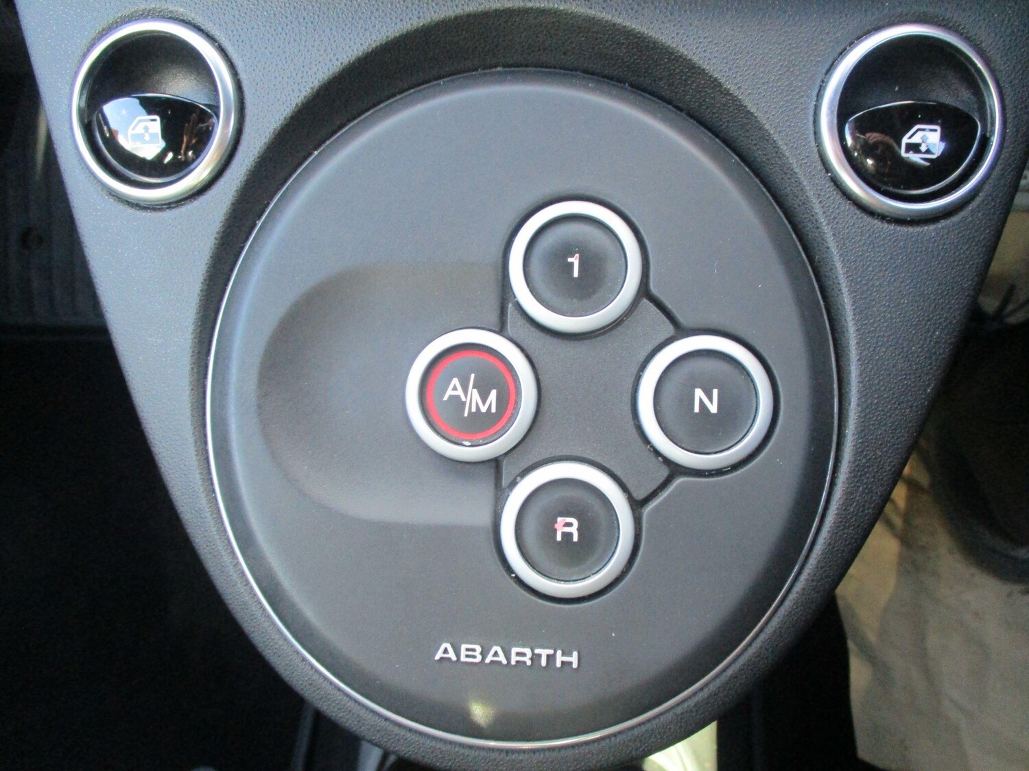 Used Abarth 500 2023 for sale - 76388581: Photo 32
