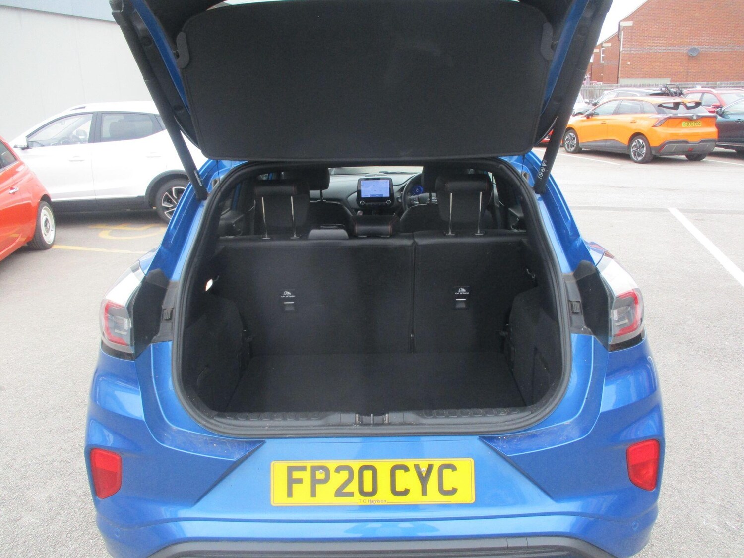 Vehicle 29