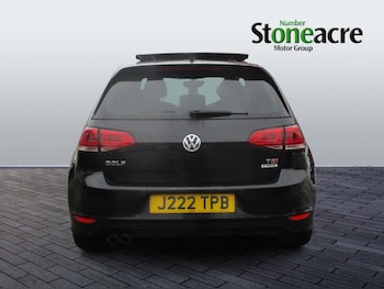 Used Volkswagen Golf 2016 for sale - 77190604: Photo