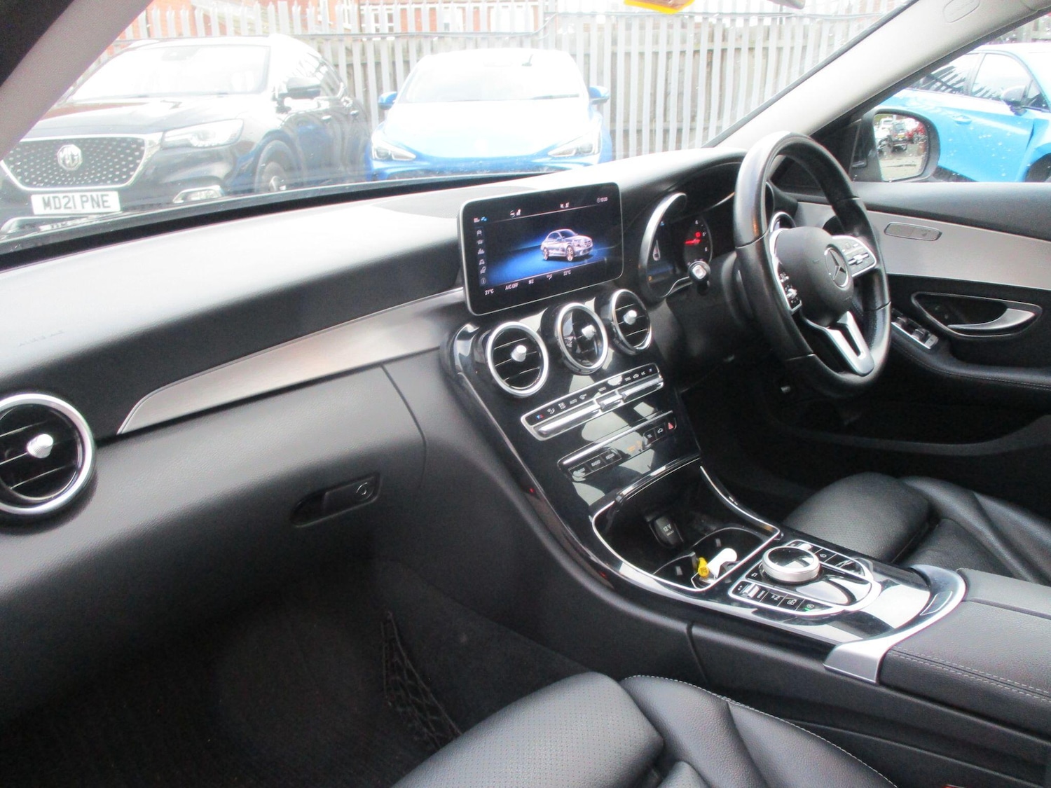 Used Mercedes-Benz C Class 2019 for sale - 76825257: Photo 9