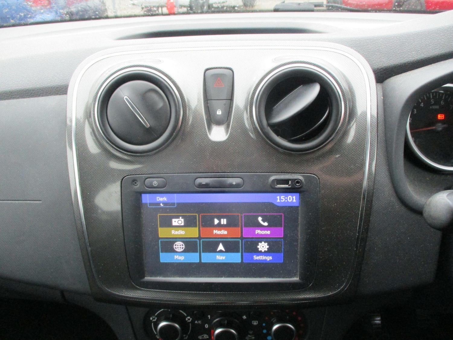 Used Dacia Sandero Stepway 2019 for sale - 77537212: Photo 15