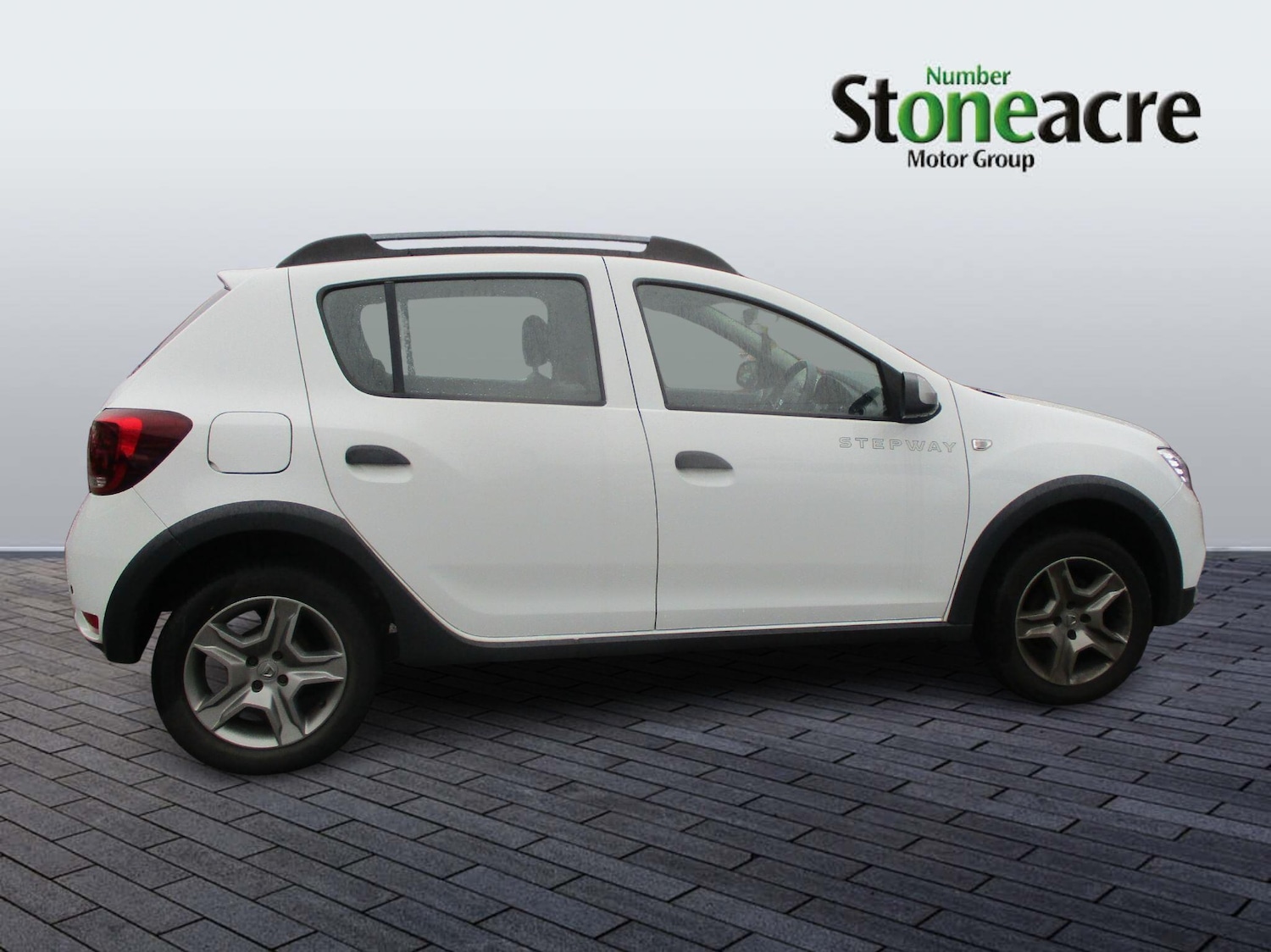 Used Dacia Sandero Stepway 2019 for sale - 77537212: Photo 2