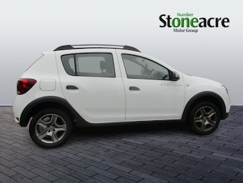 Used Dacia Sandero Stepway 2019 for sale - 77537212: Photo