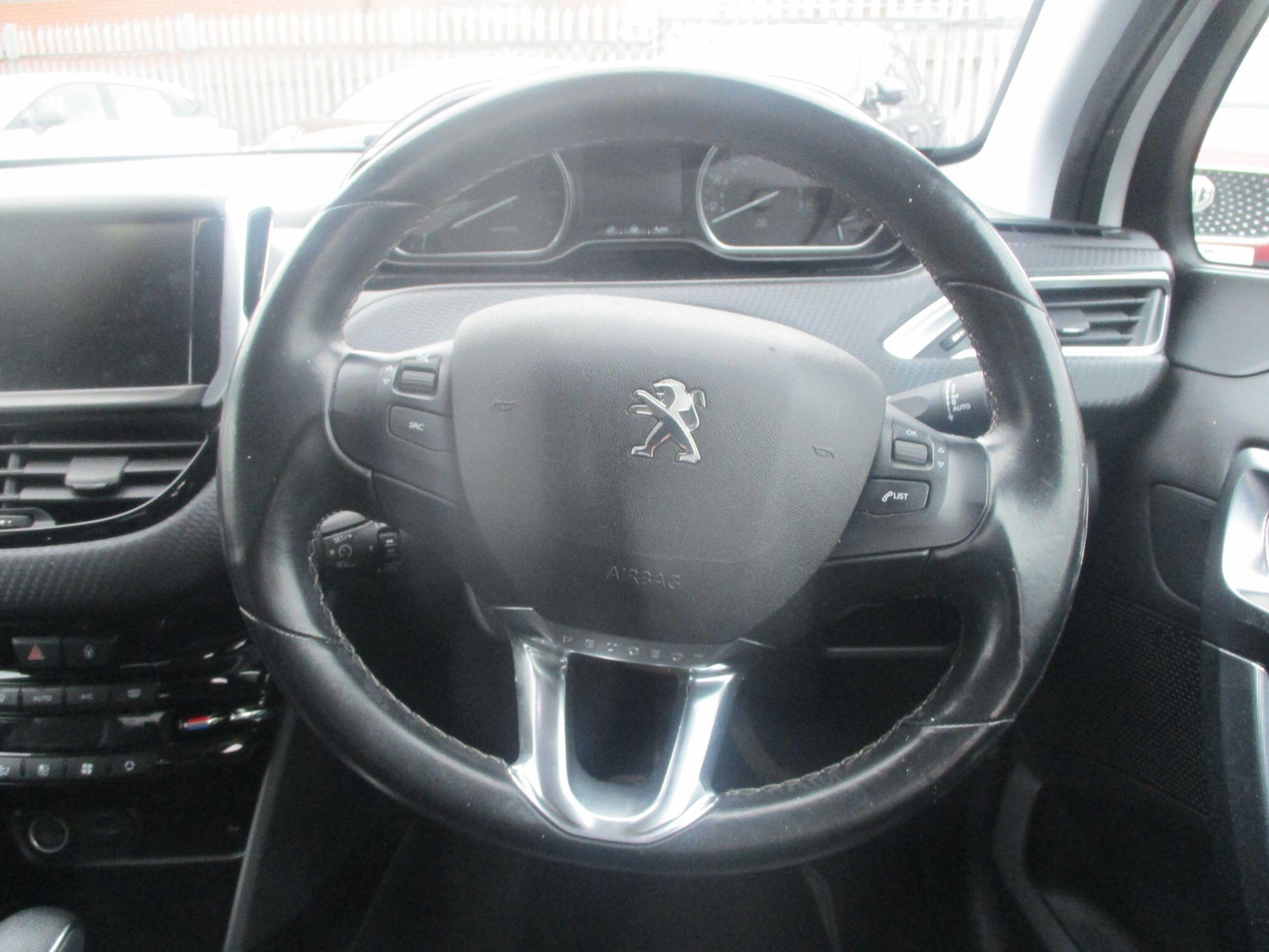 Used Peugeot 2008 2019 for sale - 77993416: Photo 15