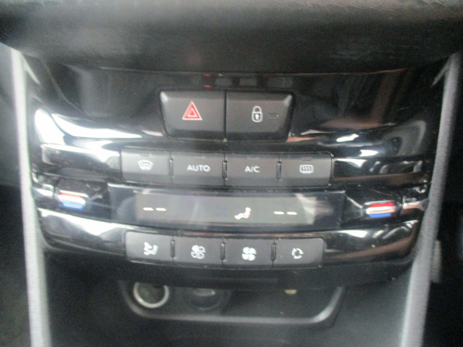 Used Peugeot 2008 2019 for sale - 77993416: Photo 25