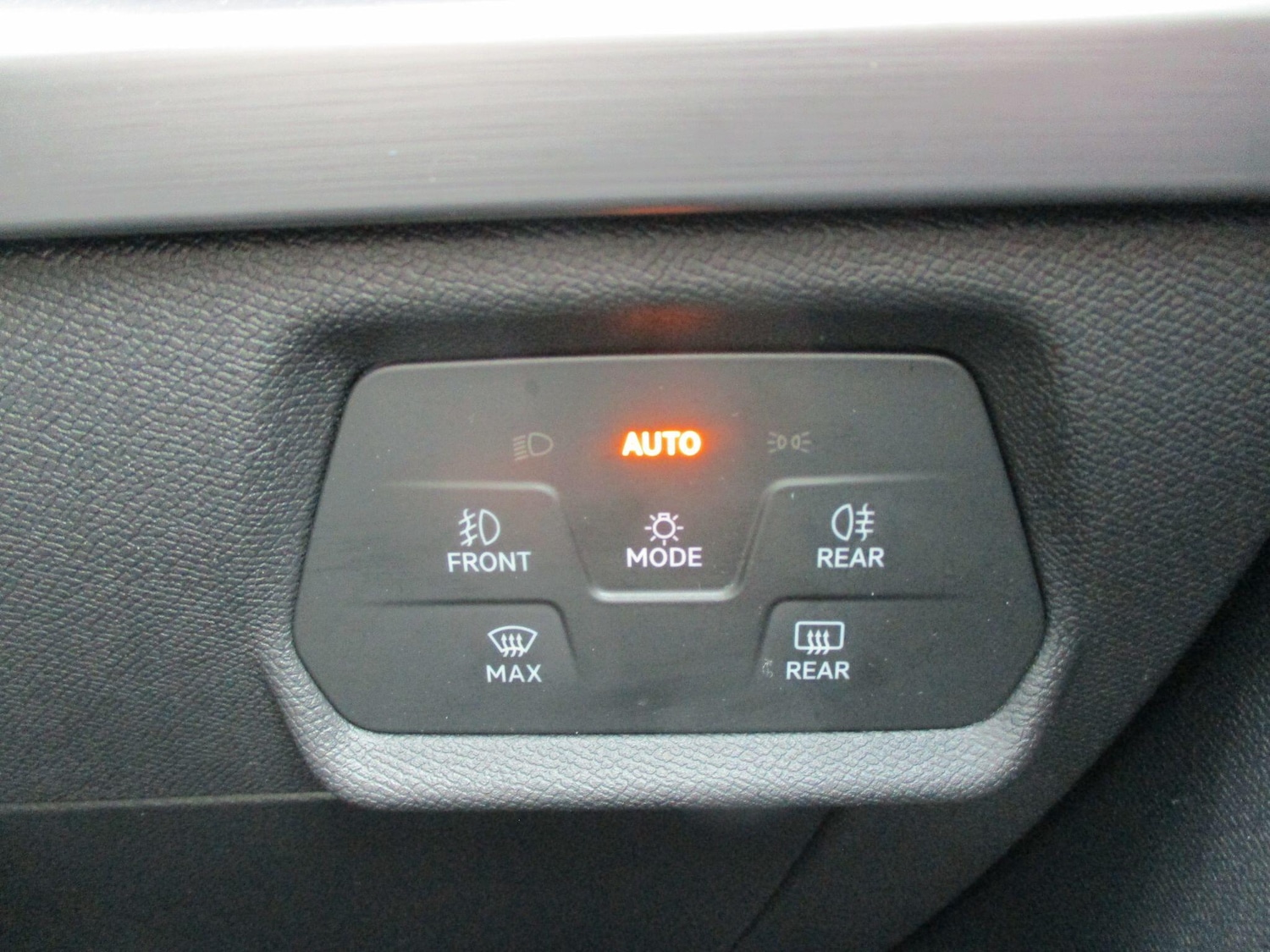 Used SEAT Leon 2020 for sale - 76942438: Photo 15