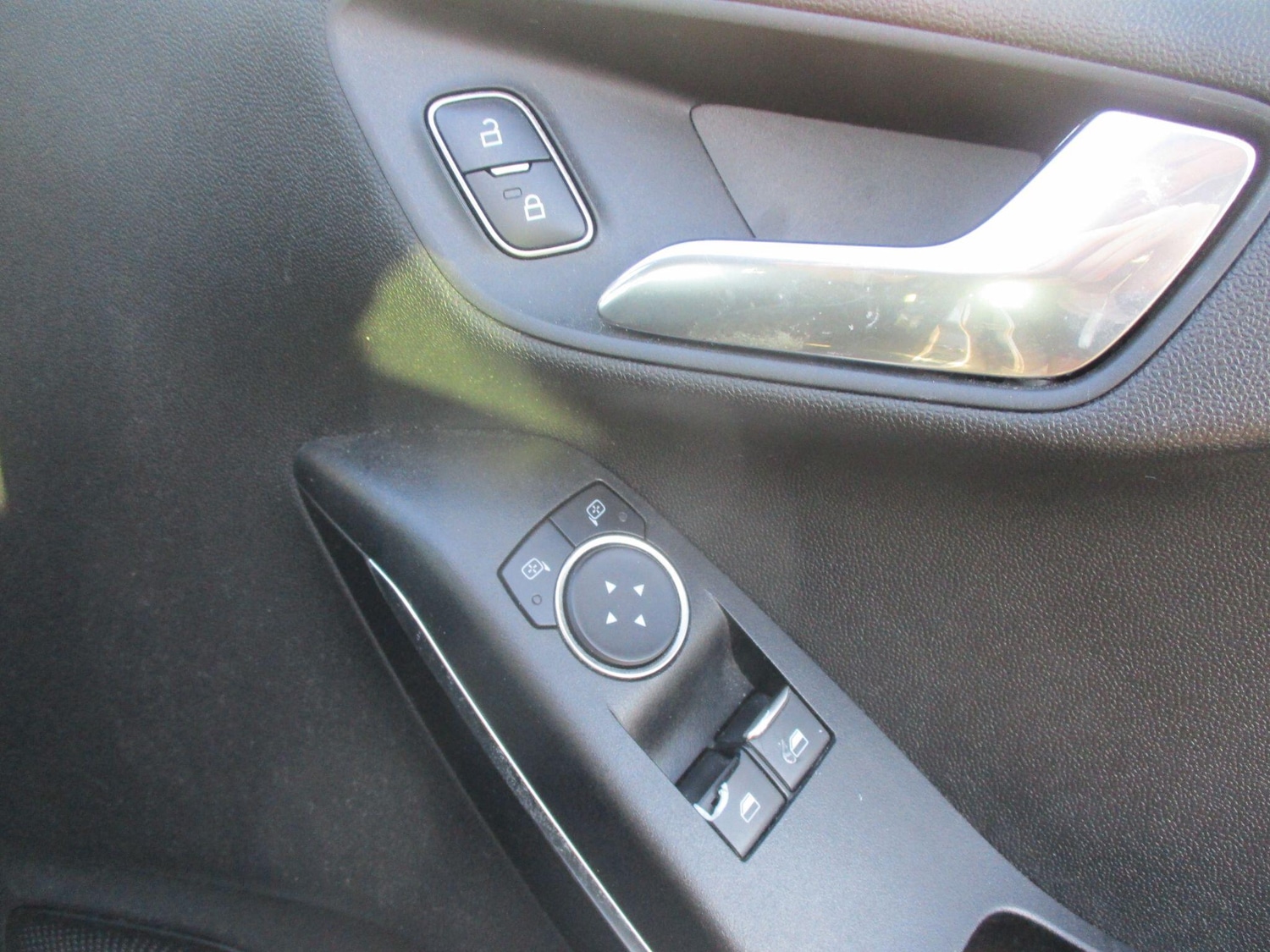 Used Ford Fiesta 2018 for sale - 76849600: Photo 14