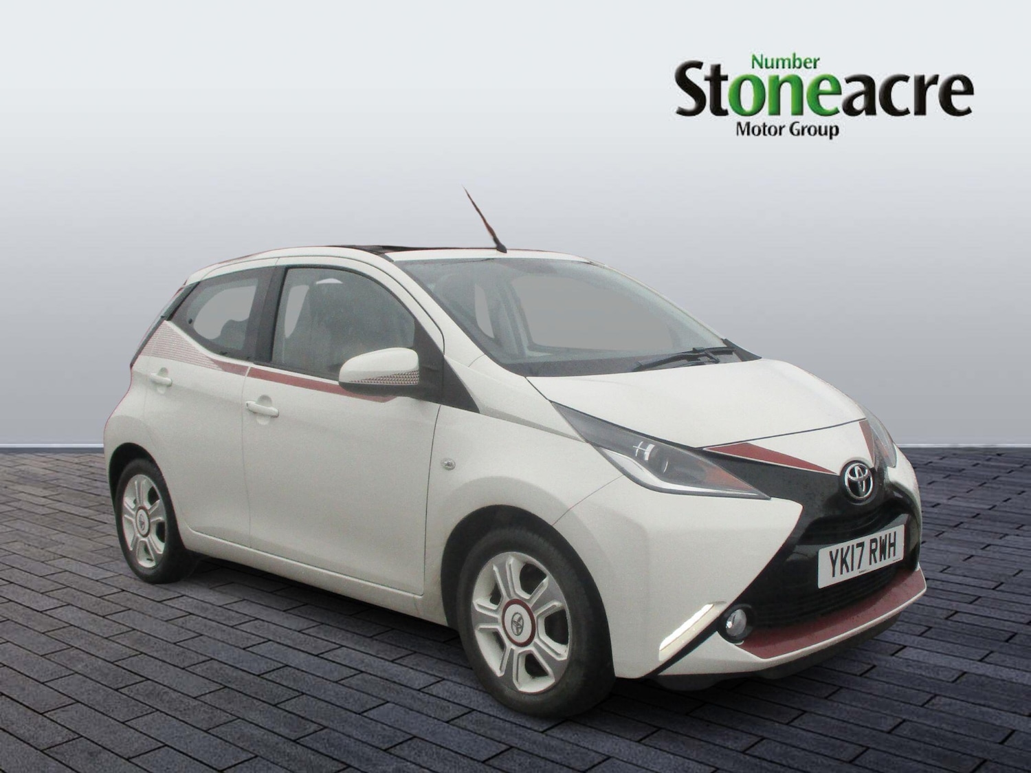 Used Toyota AYGO 2017 for sale - 77722950: Photo 1