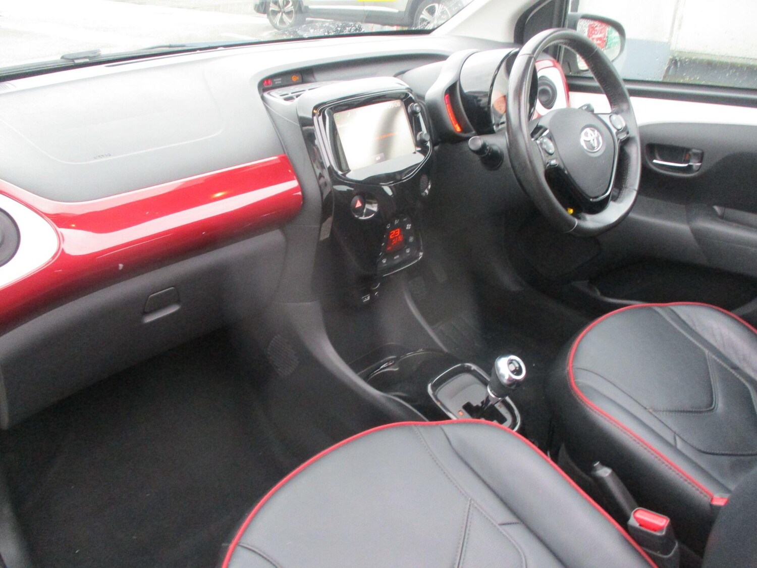 Used Toyota AYGO 2017 for sale - 77722950: Photo 15