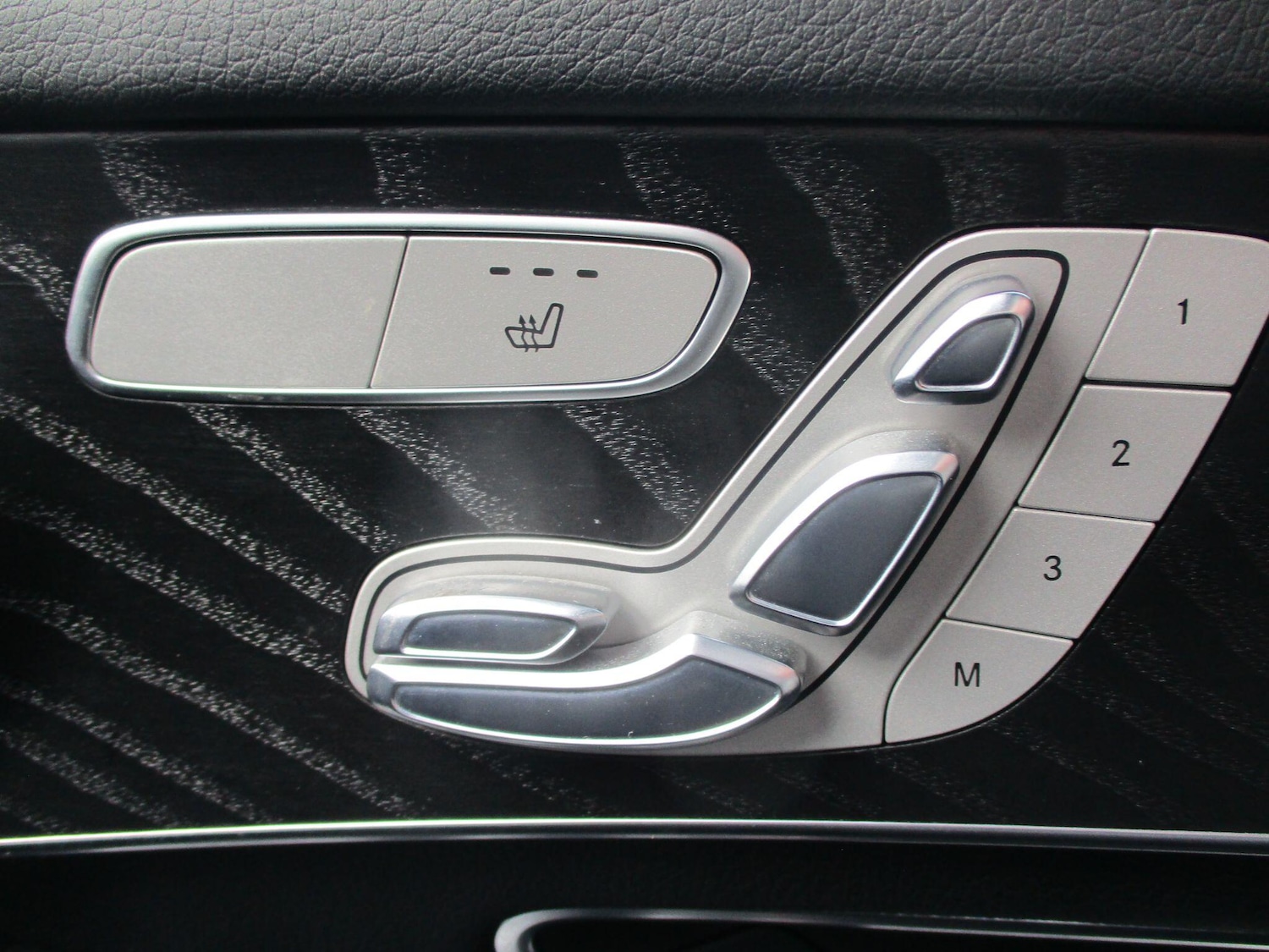 Used Mercedes-Benz GLC 2016 for sale - 77057309: Photo 25