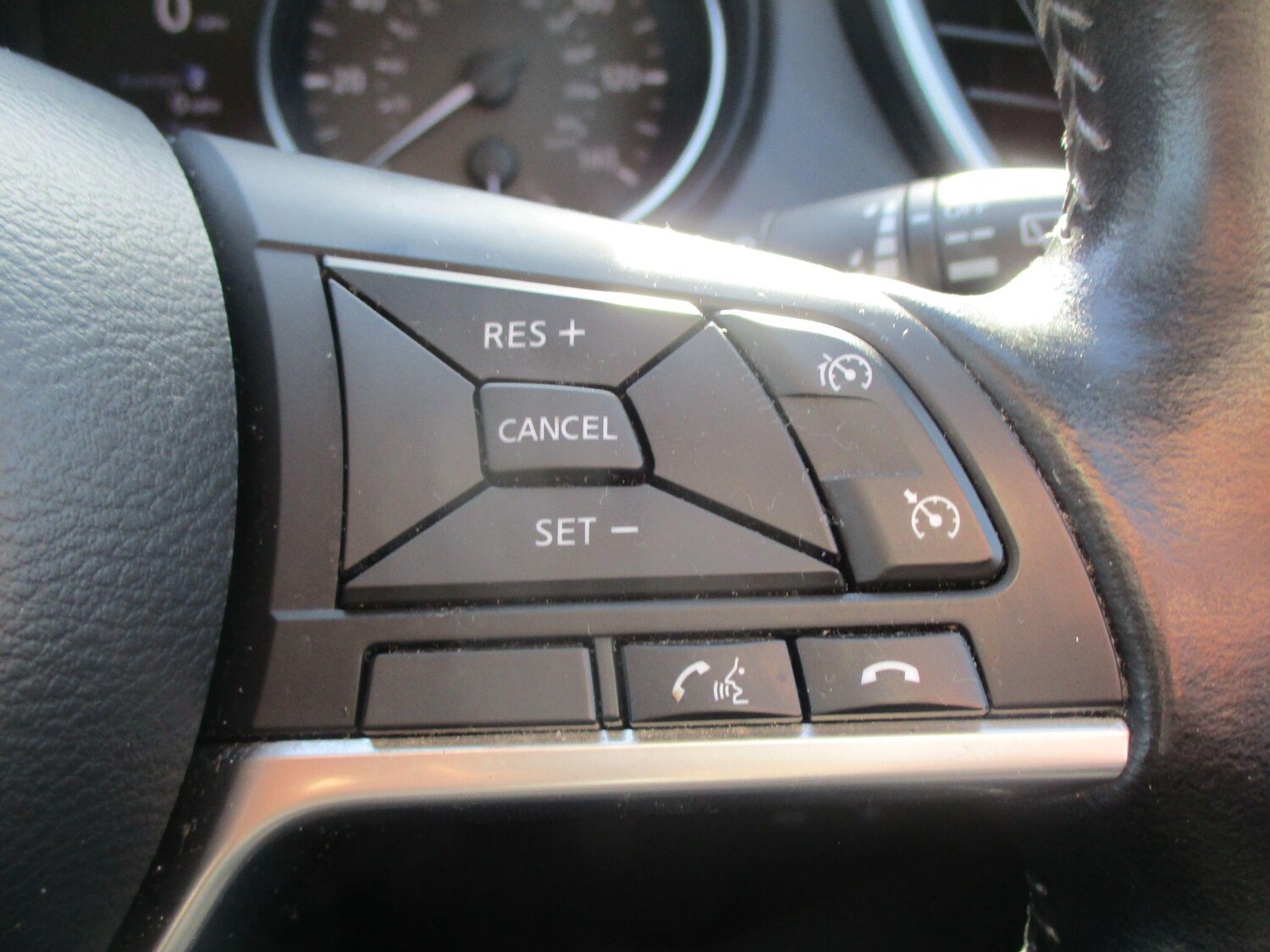 Used Nissan Qashqai 2018 for sale - 76388609: Photo 15