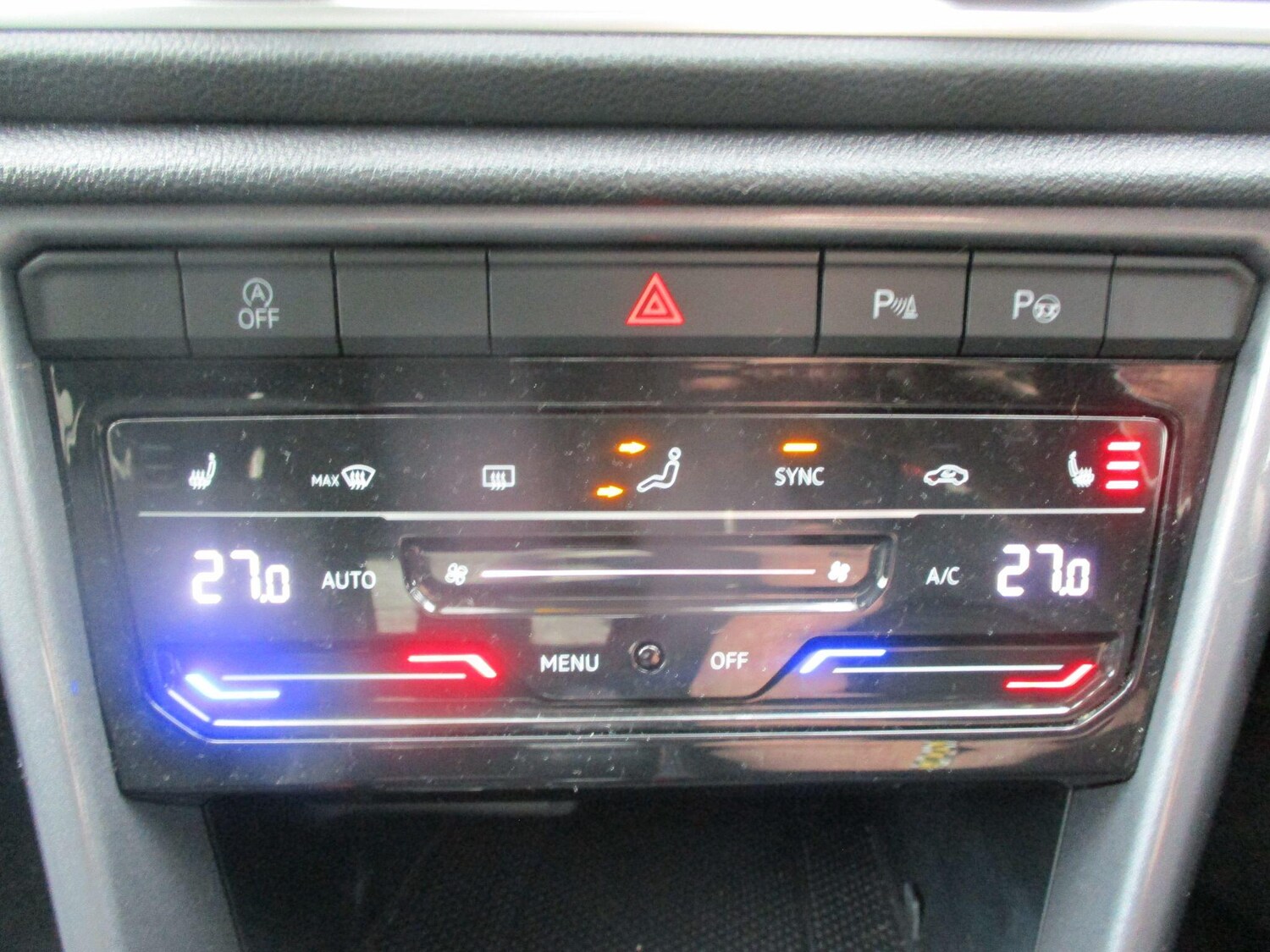 Used Volkswagen T-Roc for sale - 77909020: Photo 18