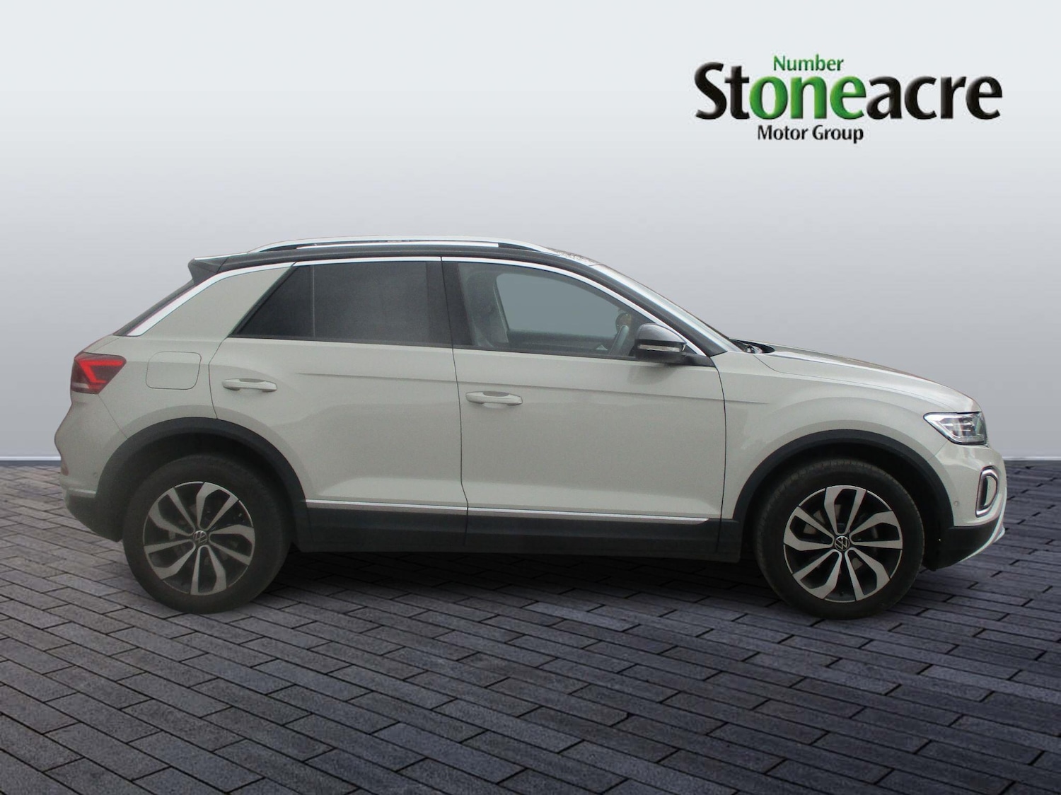 Used Volkswagen T-Roc for sale - 77909020: Photo 2