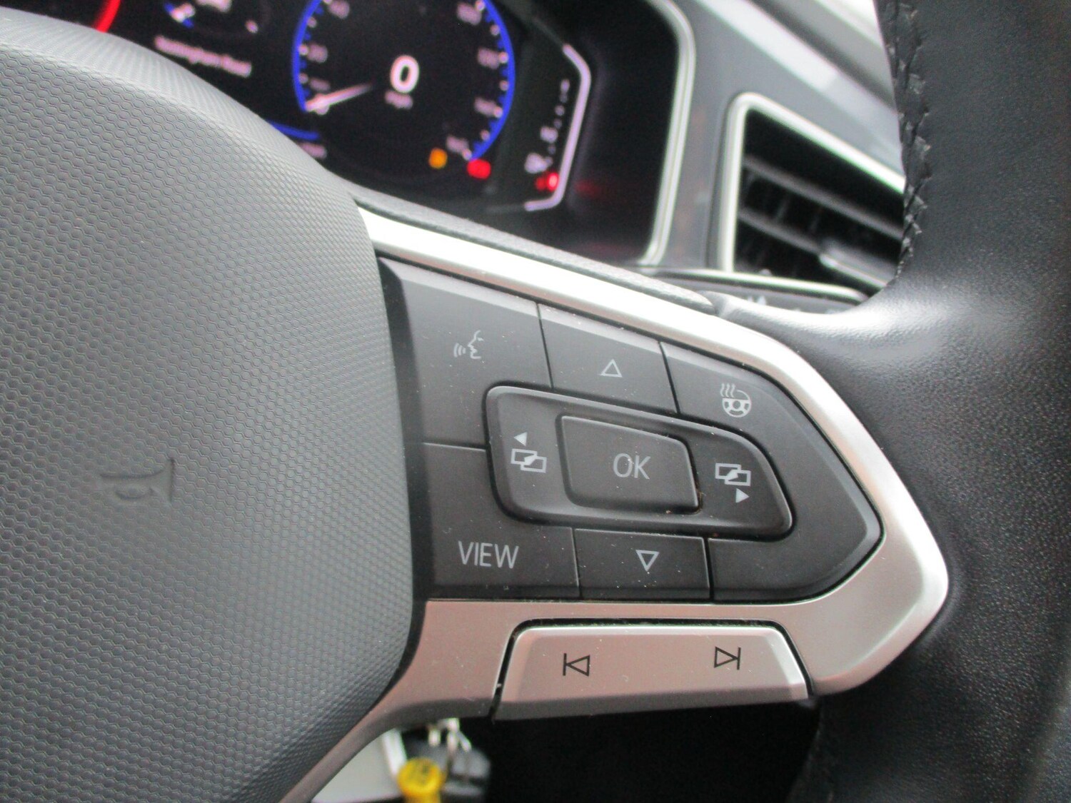 Used Volkswagen T-Roc for sale - 77909020: Photo 21