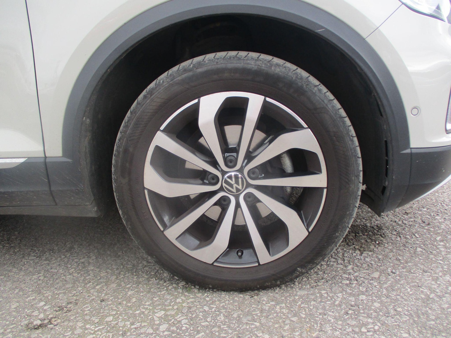 Used Volkswagen T-Roc for sale - 77909020: Photo 9