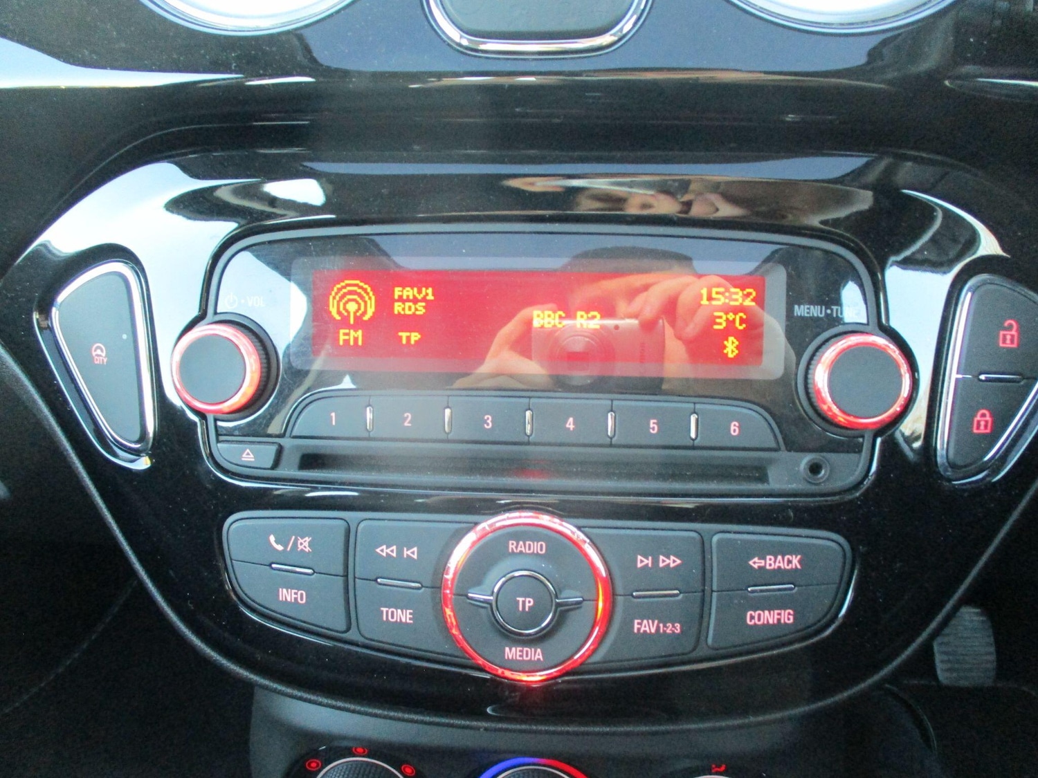 Used Vauxhall ADAM 2017 for sale - 77331725: Photo 27