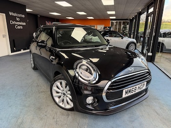 Used MINI Hatch 2018 for sale - 77029482: Photo