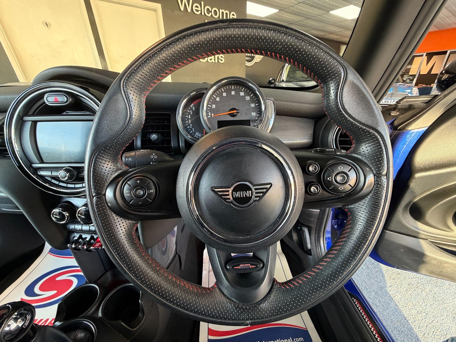 Used MINI Hatch 2019 for sale - 78100321: Photo 17