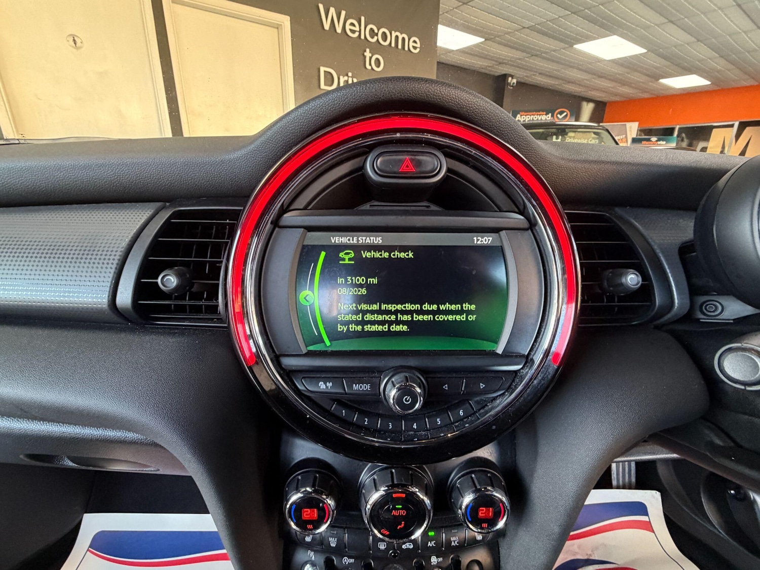 Used MINI Hatch 2019 for sale - 78100321: Photo 25