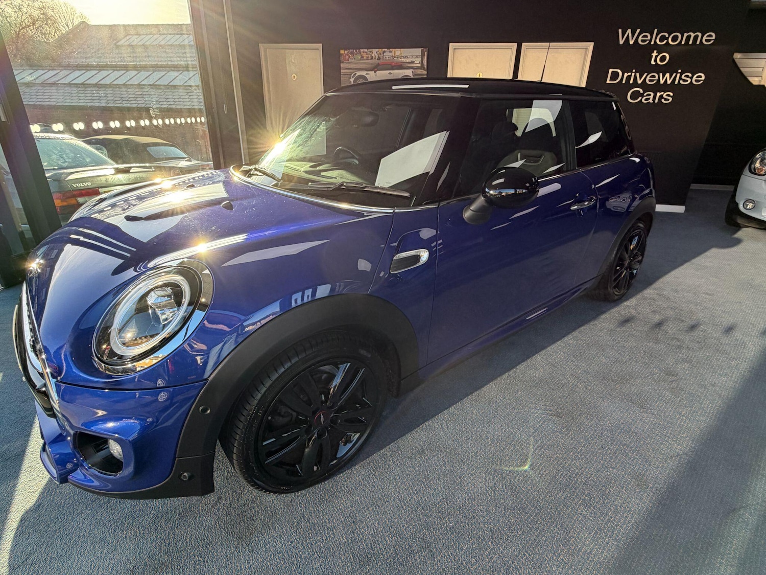 Used MINI Hatch 2019 for sale - 78100321: Photo 5