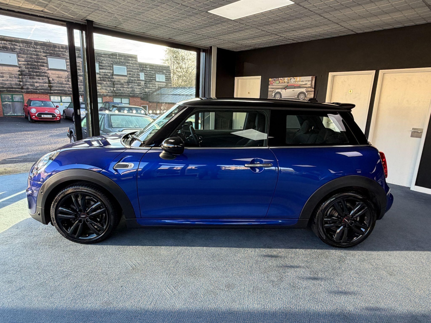 Used MINI Hatch 2019 for sale - 78100321: Photo 6